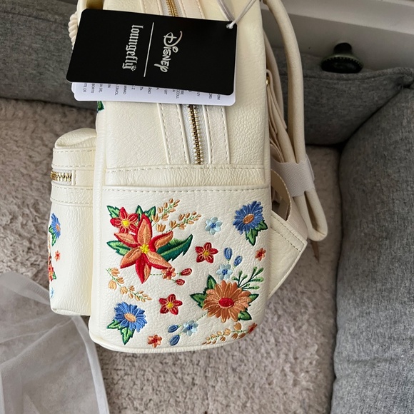 Floral Minnie Mouse loungefly - Picture 2 of 4